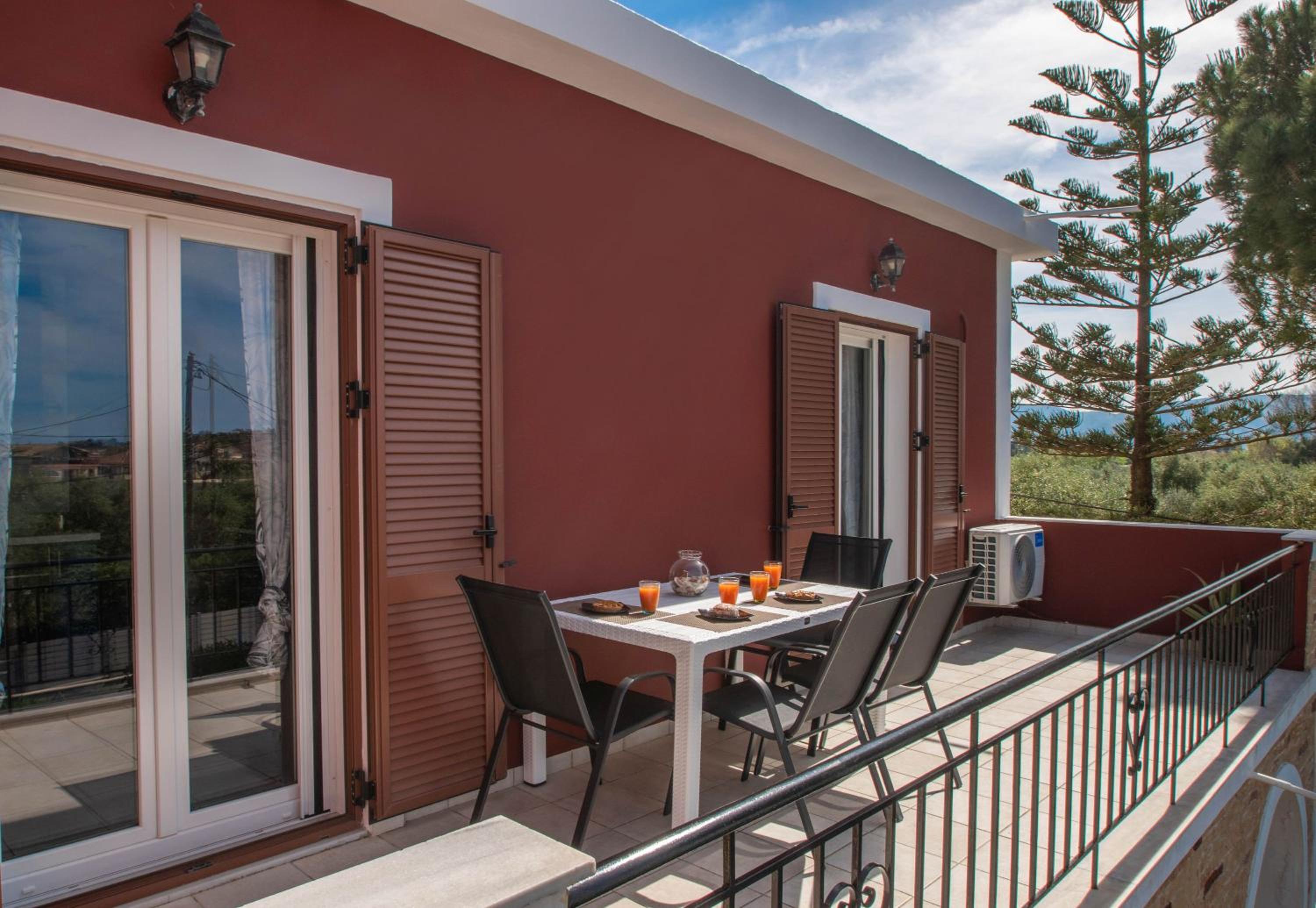 Araucaria Apartments - Close to Tsilivi & Zante Town, by ZanteWize
