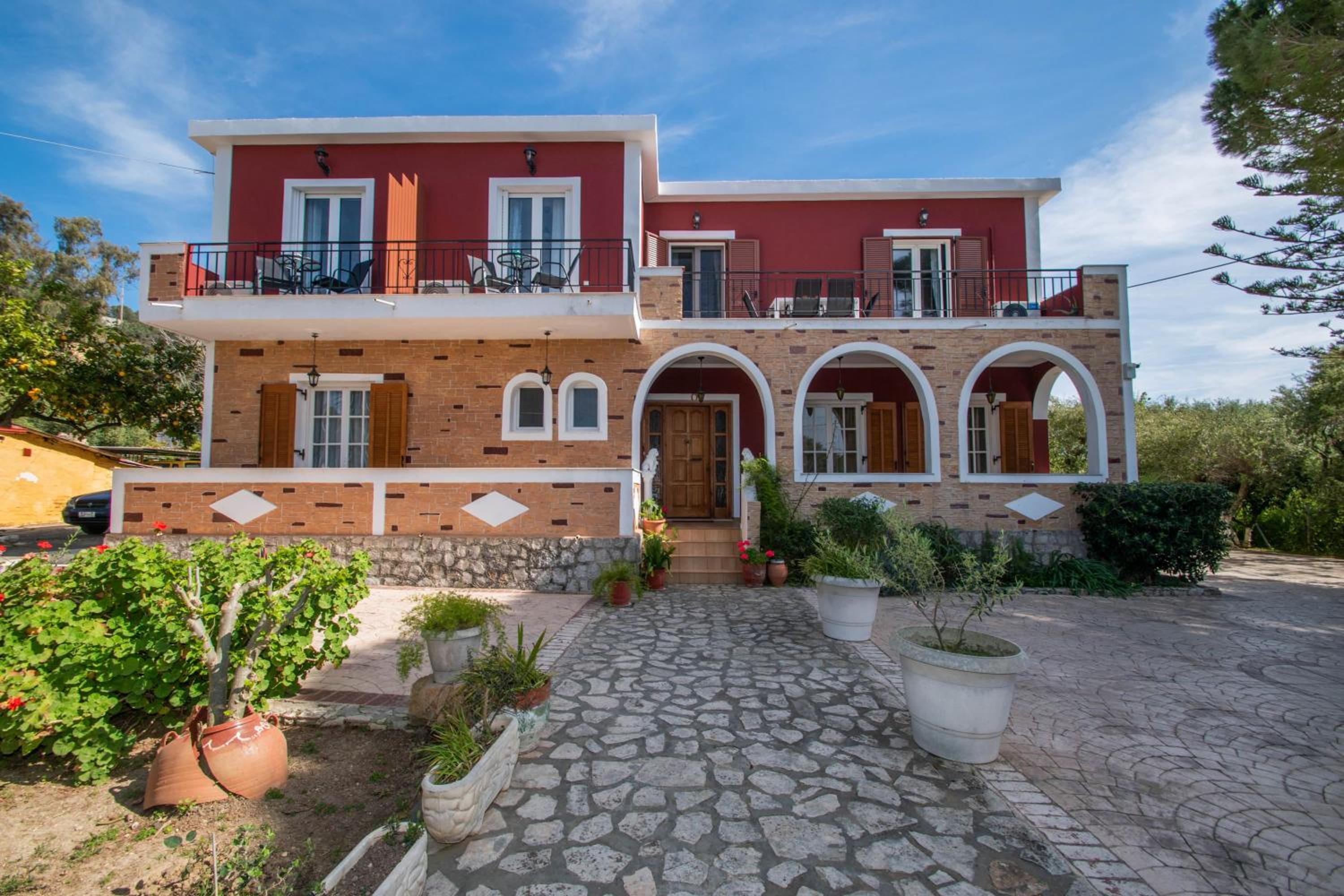 Araucaria Apartments - Close to Tsilivi & Zante Town, by ZanteWize