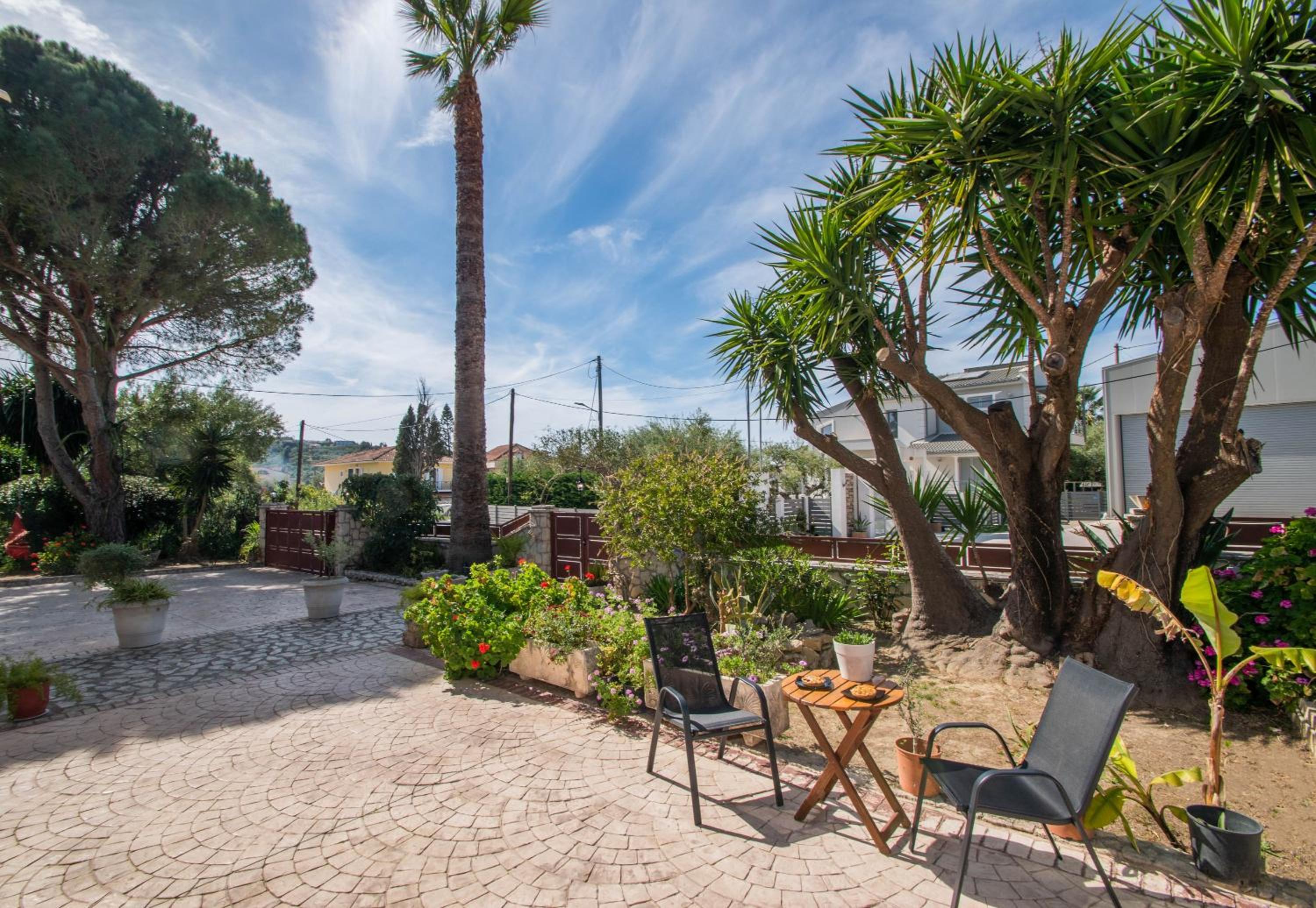 Araucaria Apartments - Close to Tsilivi & Zante Town, by ZanteWize