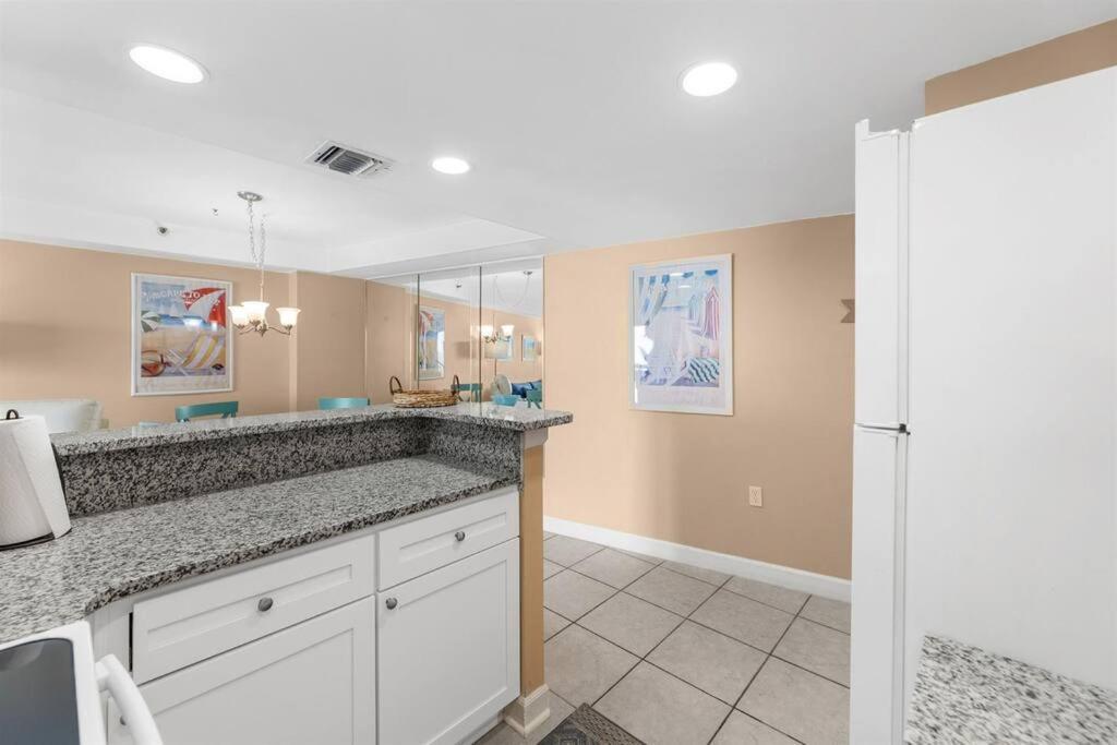 *Couple's OCEANfront Retreat*Pools*Hot Tub*V101 view 3