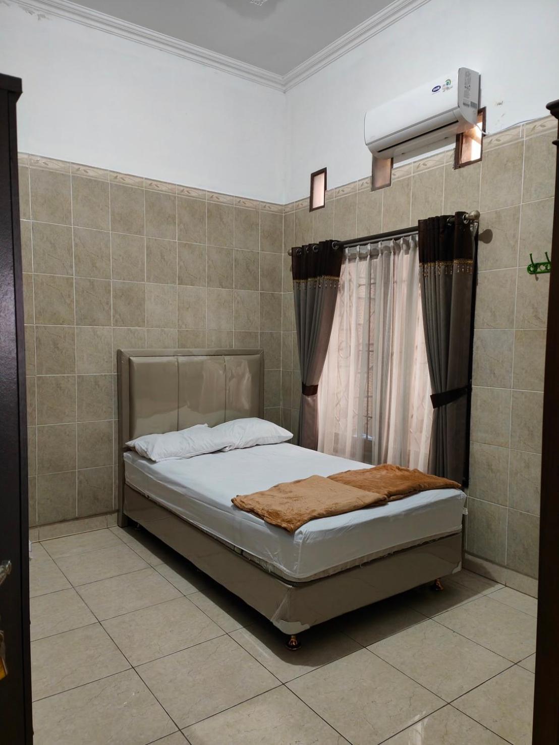 Adiputra Homestay 3 Banyuraden view 4