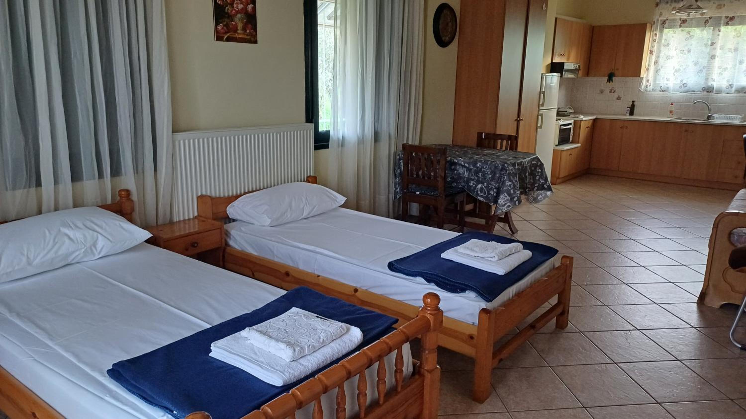 Studio Apartments Eirini
