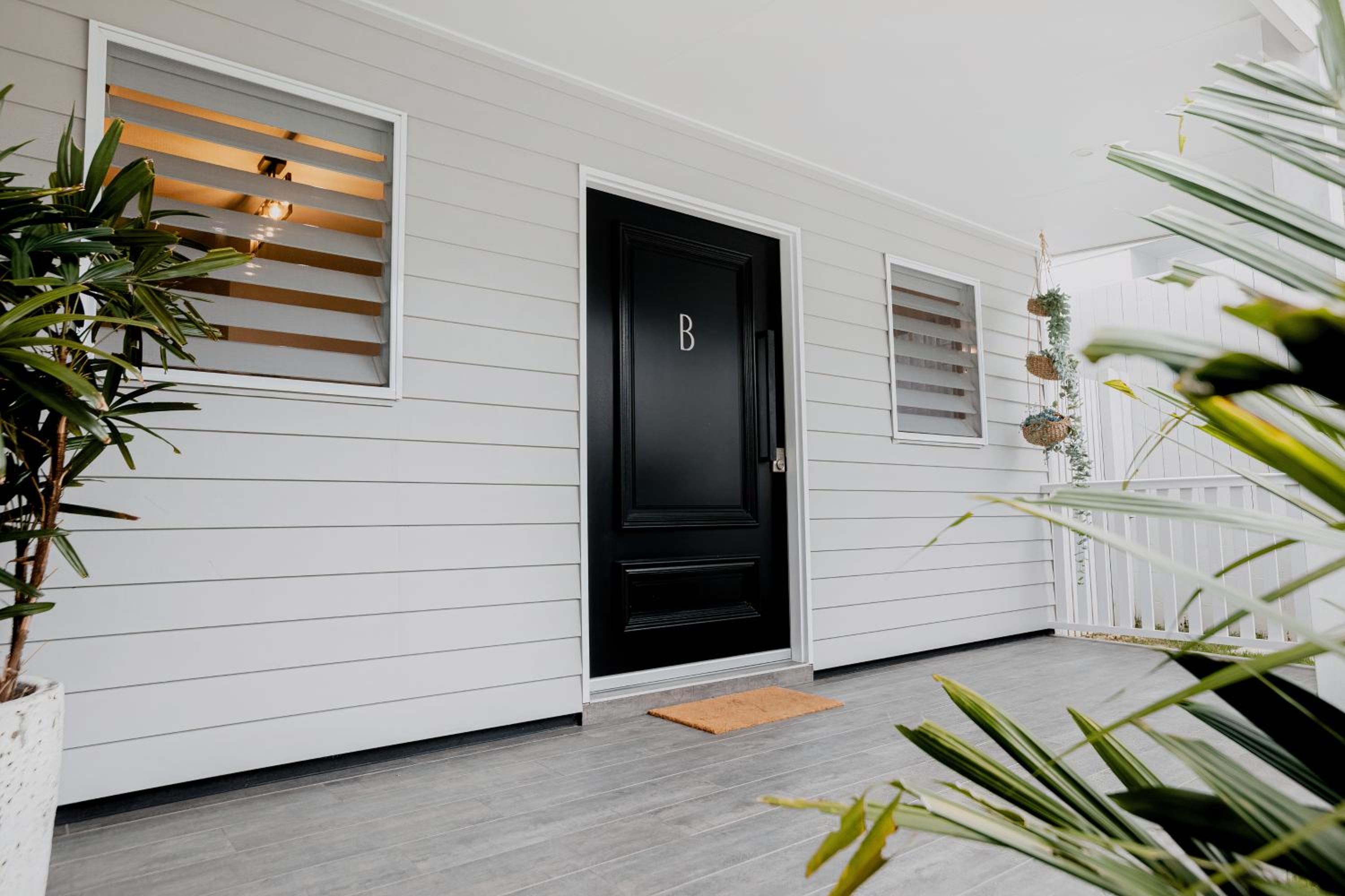 Industrial Luxe Villa - Boutique 1 bedroom luxury Villa