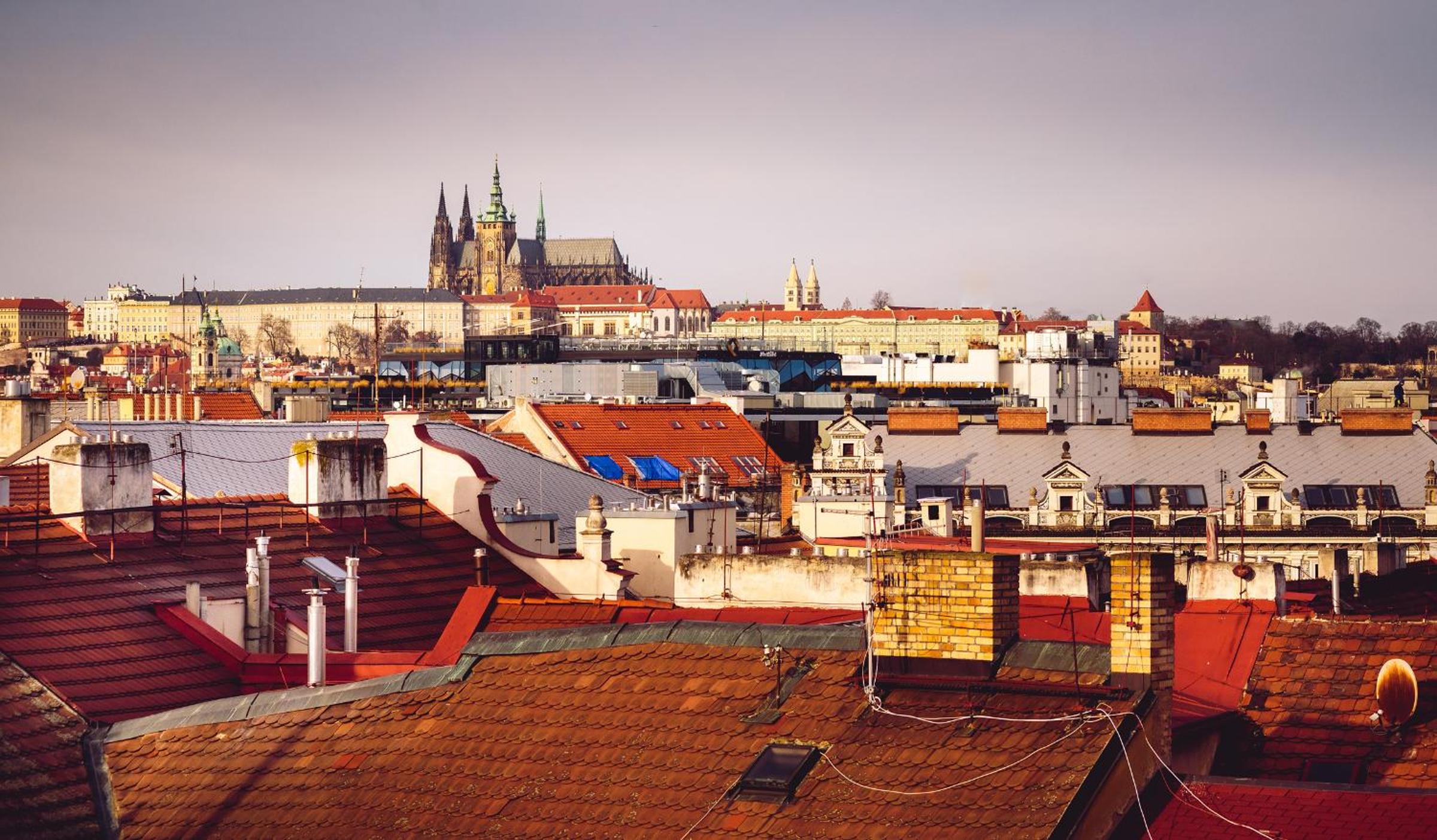 2BR 1,5Bath Chic City Suite near Wenceslas Square