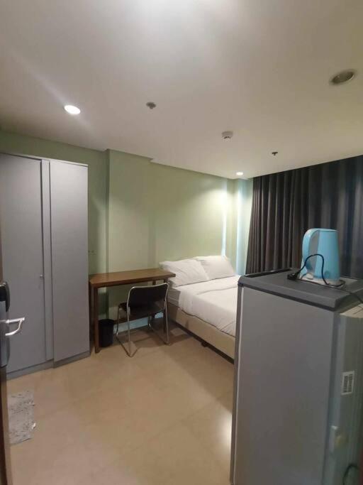 Spacious Studio Apartment B503 view 5