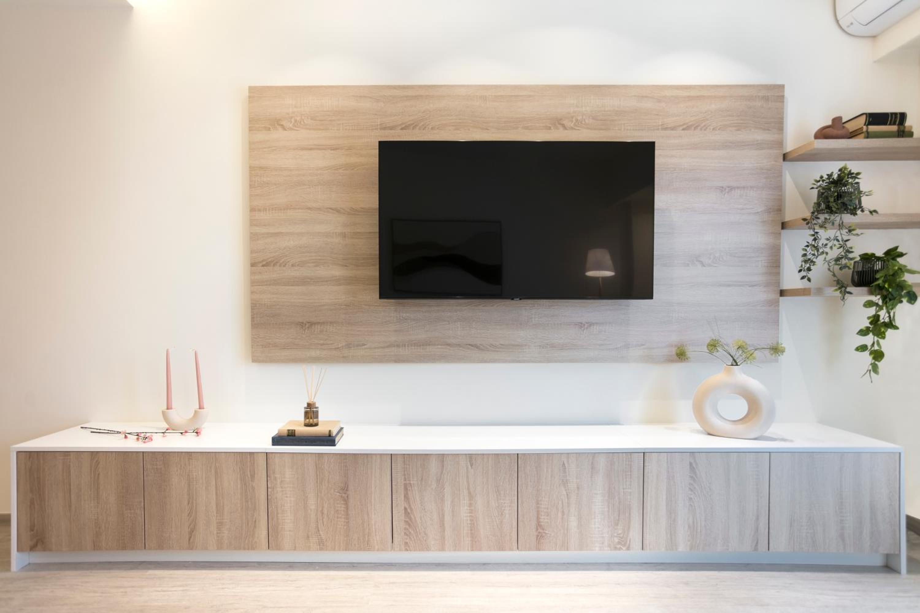 Deluxe Apartment in Kallithea with Balcony & Wifi