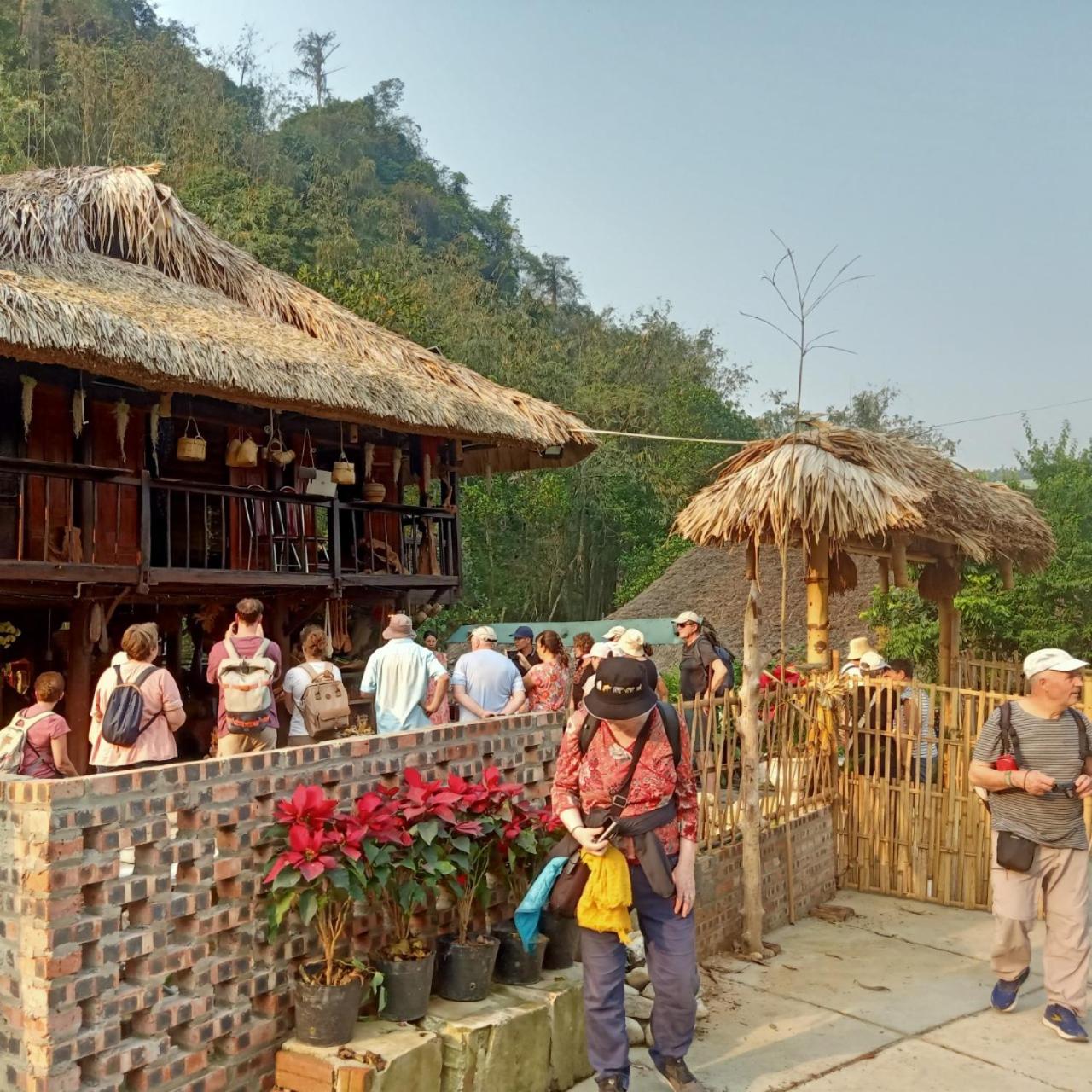 Nhà Lá Homestay view 3