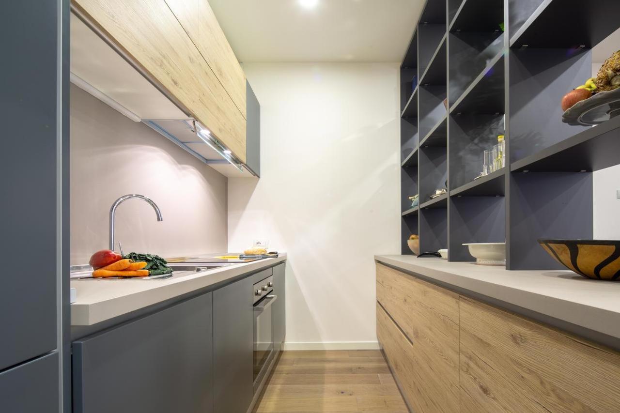 Stunning & Luxurious 1BR apt 1 min walk by Duomo
