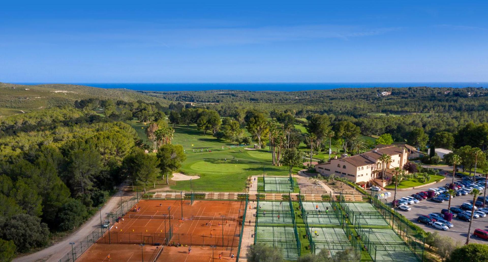 Clauhomes Golf and Sea
