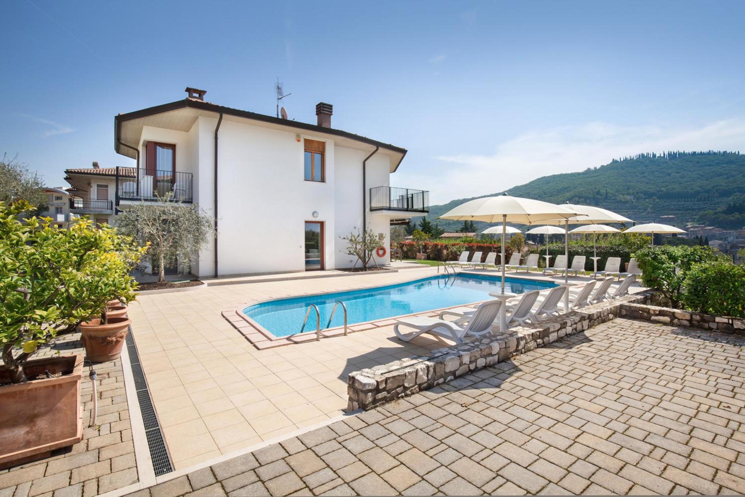 Ca' Le Terrazze With Pool
