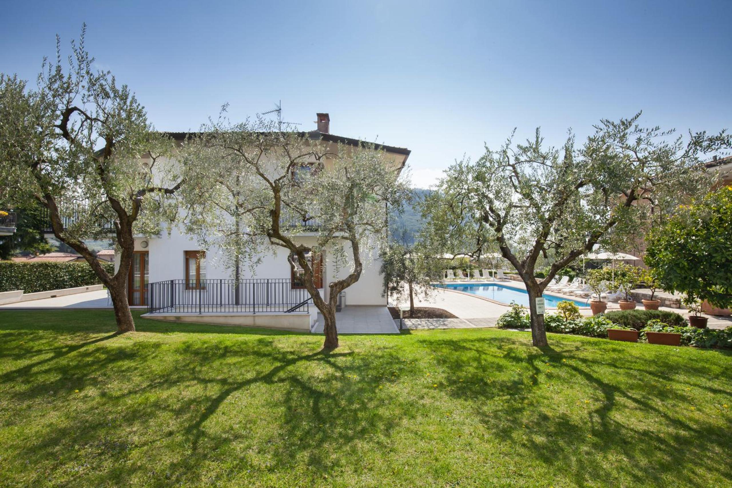 Ca' Le Terrazze With Pool
