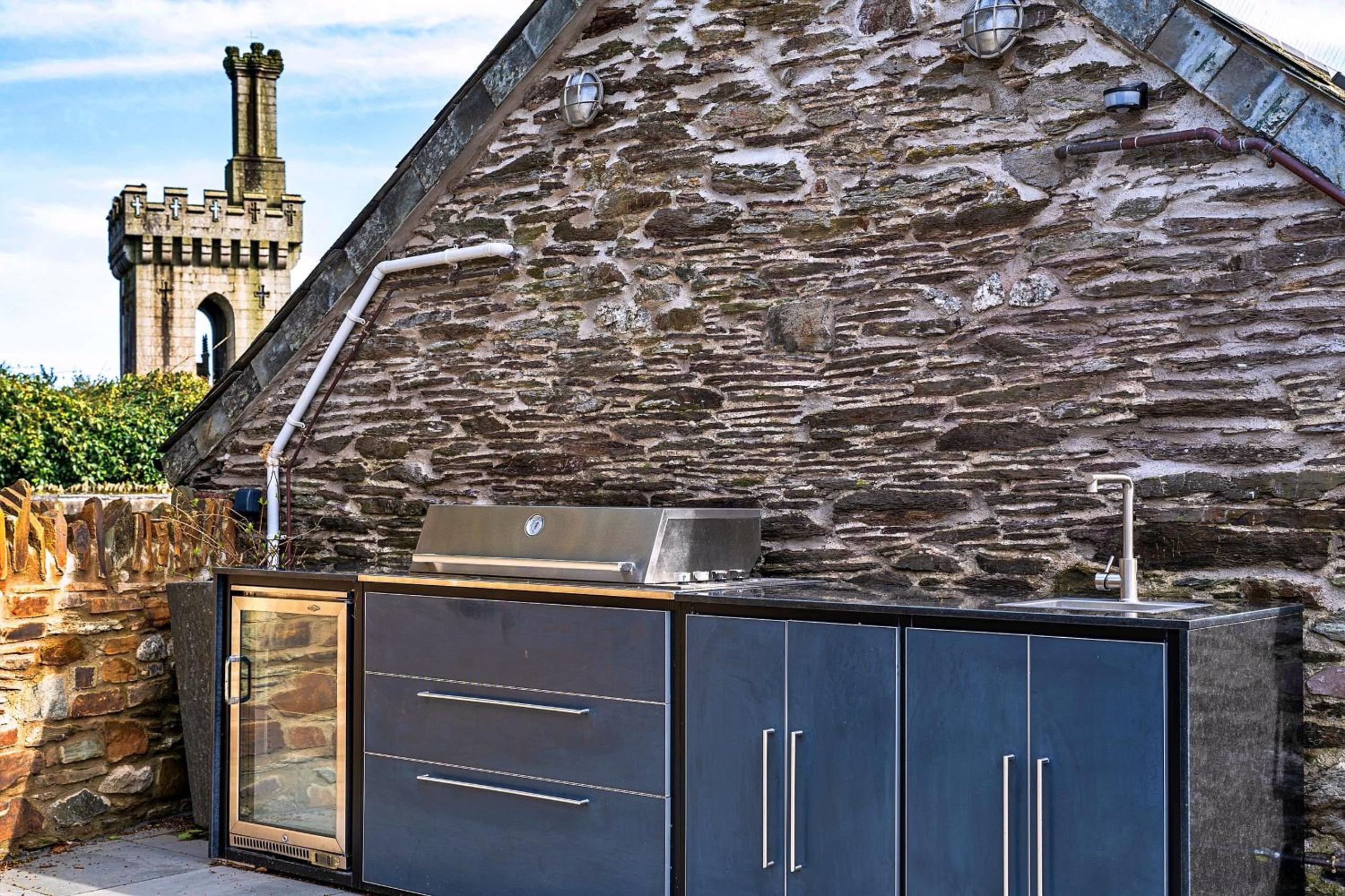 Finest Retreats - Potters Cottage view 2