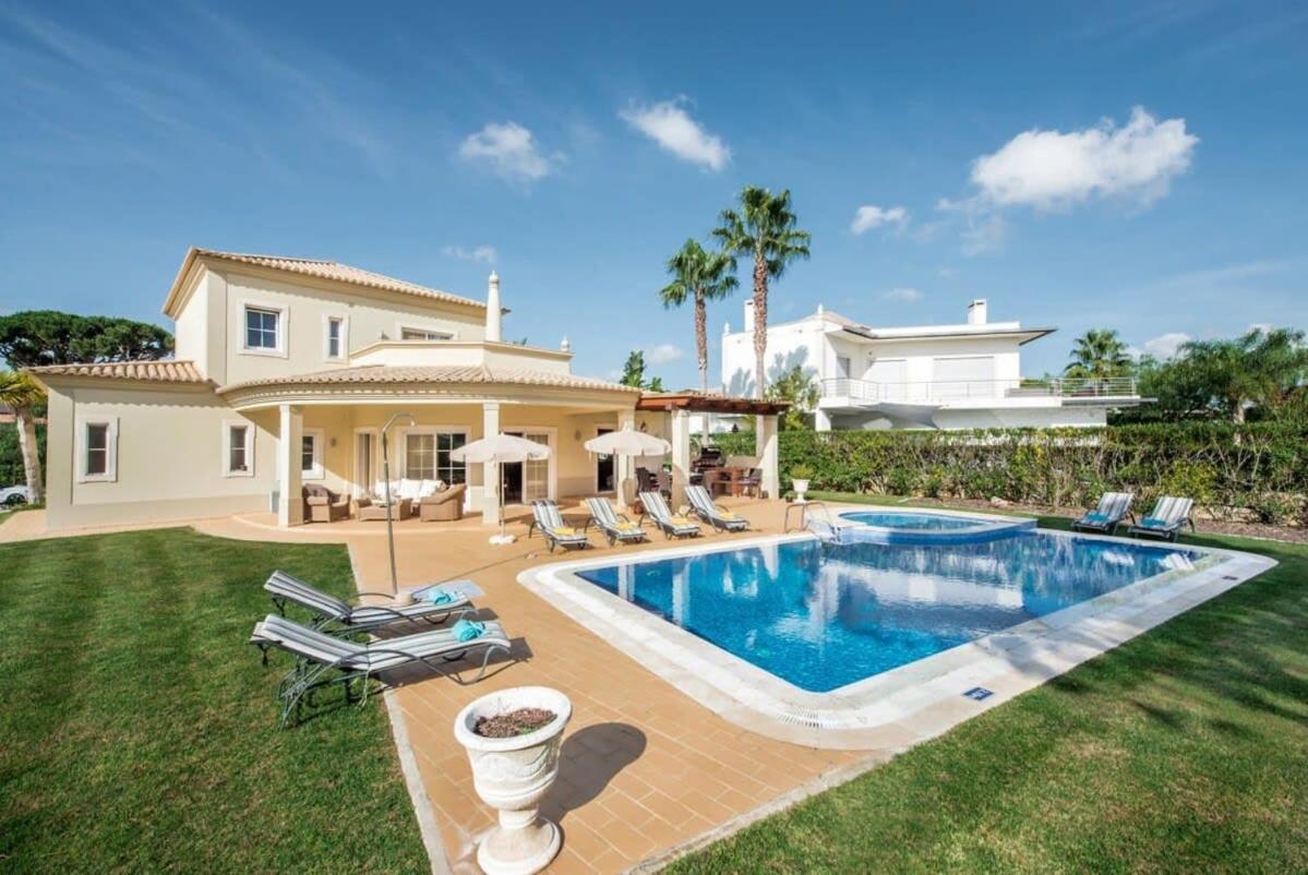 Villa Palm Golfe, fantastic house on Vila Sol course, kids pool, aircon view 5