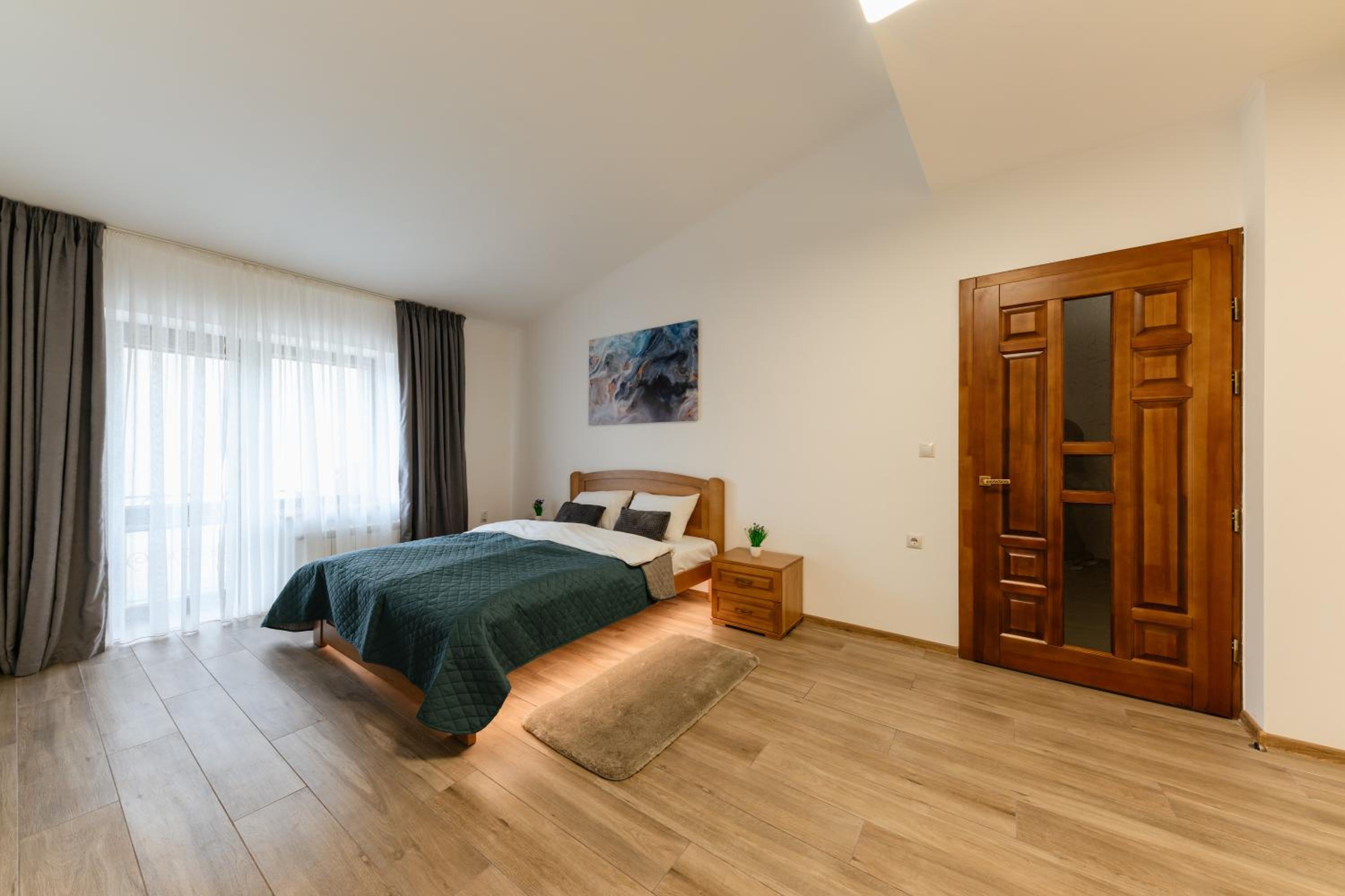 EVURI Apartments Uzhorod view 4