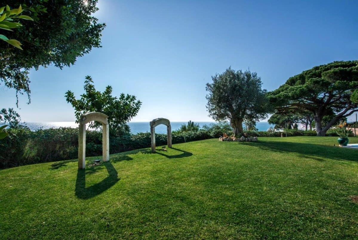 Villa Mauri Luxe - Beautiful beachfront villa
