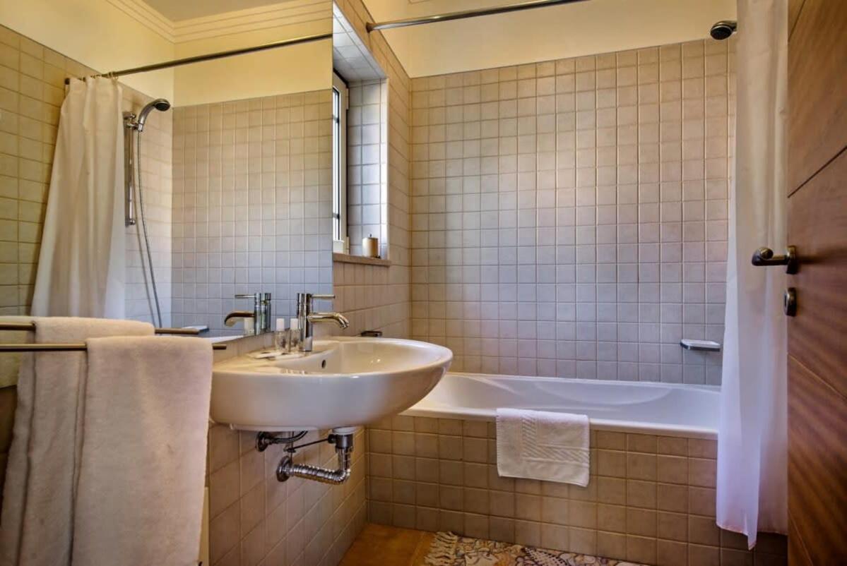 Villa Mauri Luxe - Beautiful beachfront villa