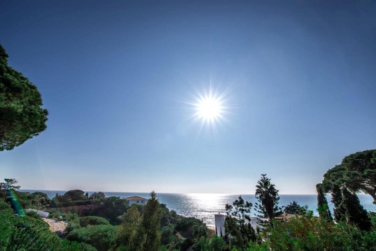 Villa Mauri Luxe - Beautiful beachfront villa