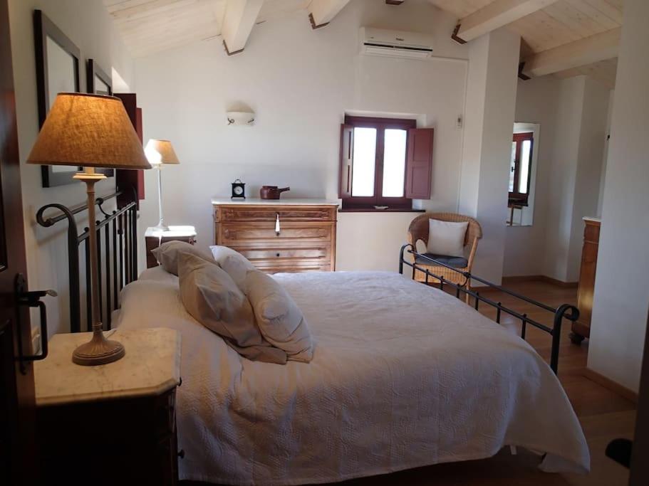 Casa San Pietro, restored farmhouse with pool