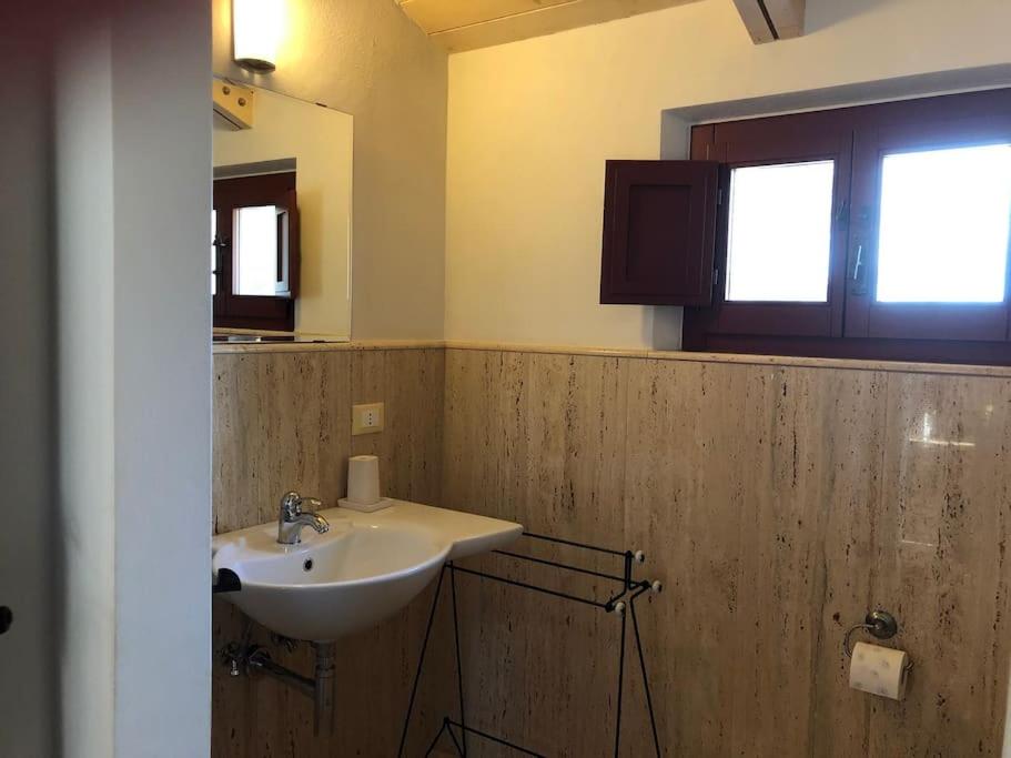 Casa San Pietro, restored farmhouse with pool