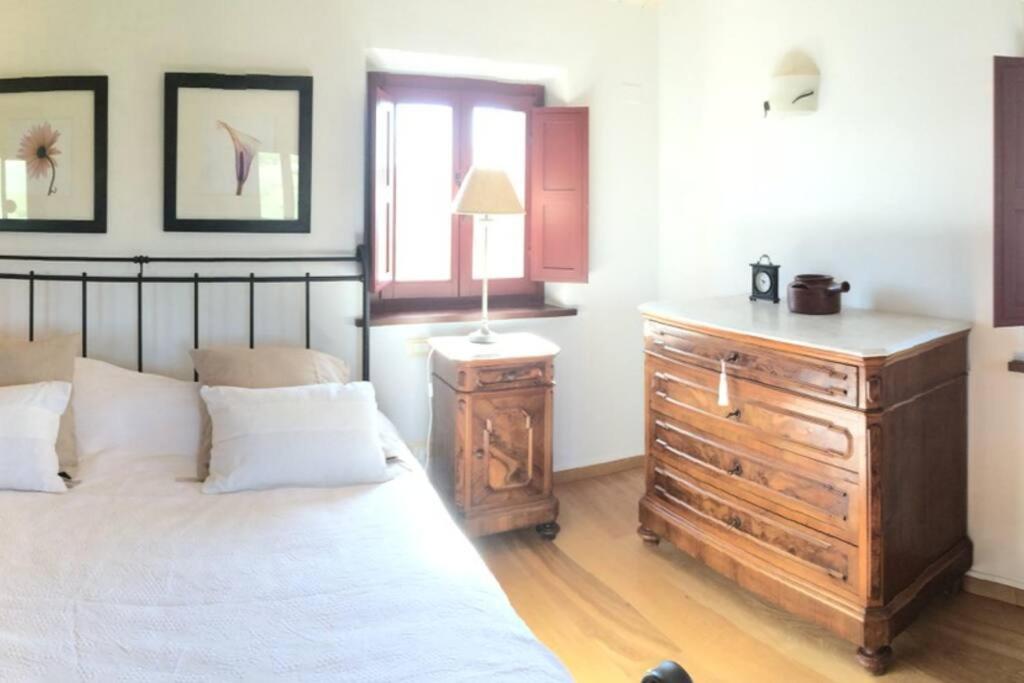 Casa San Pietro, restored farmhouse with pool