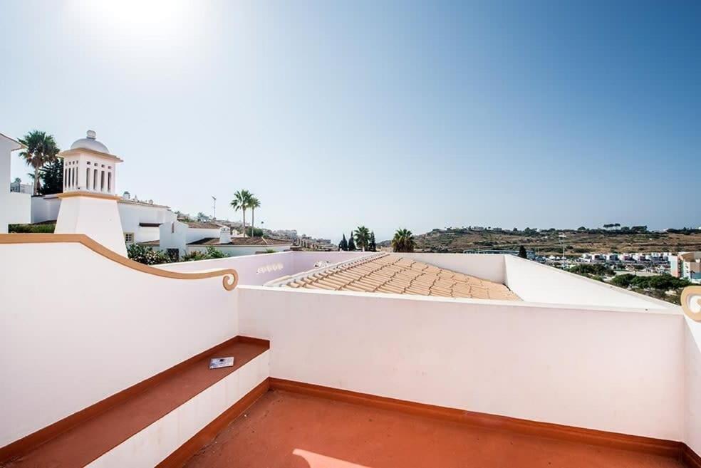 Villa Almanda - Spacious villa perfectly located between Albufeira Marina and the Old Town