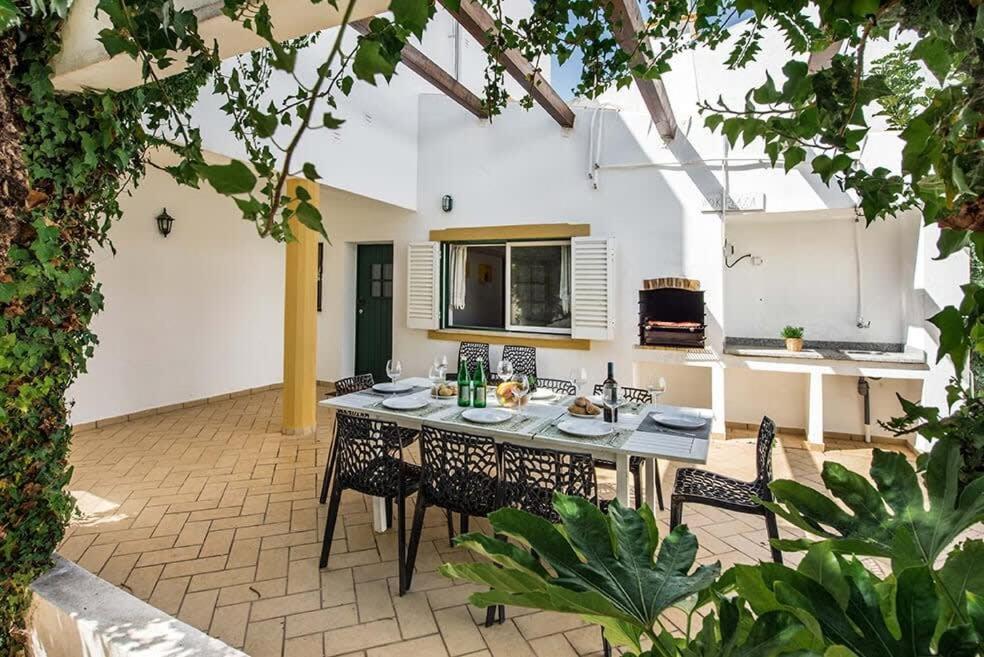 Villa Almanda - Spacious villa perfectly located between Albufeira Marina and the Old Town
