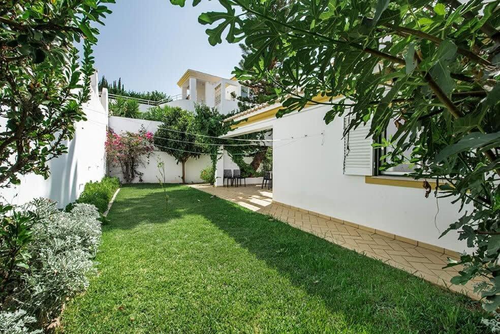Villa Almanda - Spacious villa perfectly located between Albufeira Marina and the Old Town