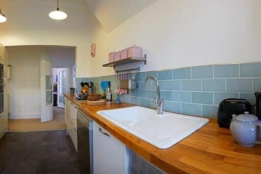 Crescent View - Panoramic sea views view 5