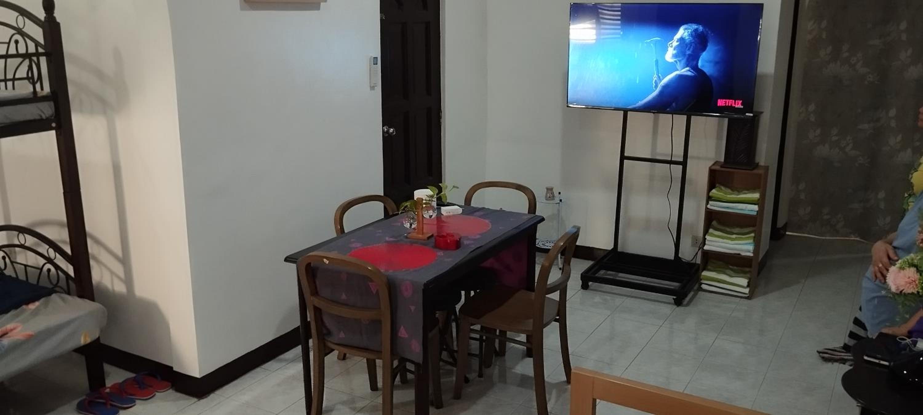 11 Guest - Unit 3