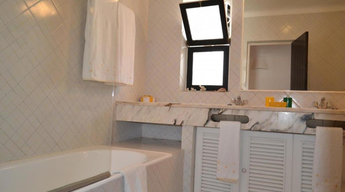 Villa Pinhal- Beautiful Villa located in quiet area