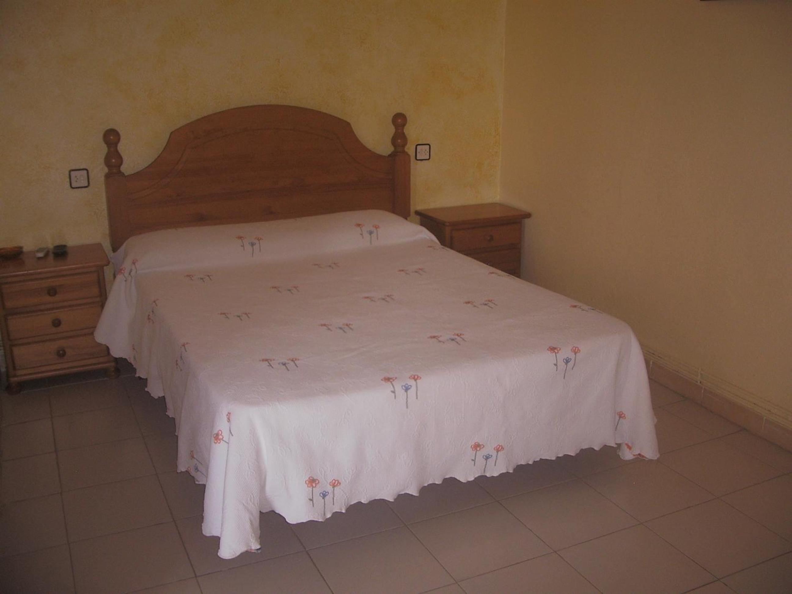 Hostal Avi Pep