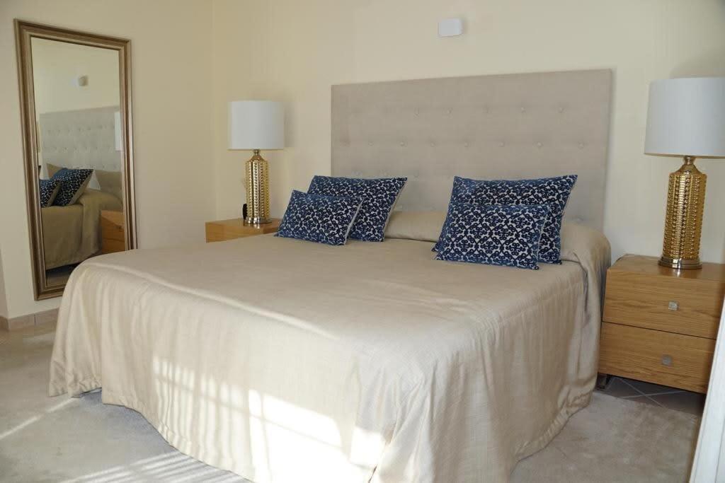 Villa Selena - Beautiful Luxury villa with massage baths view 2