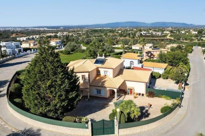 Casa Bella Vista - Fantastic spacious villa with beautiful views views of the Algarvian mountains, Monchique