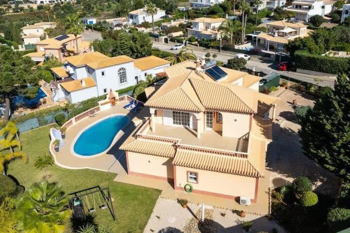 Casa Bella Vista - Fantastic spacious villa with beautiful views views of the Algarvian mountains, Monchique