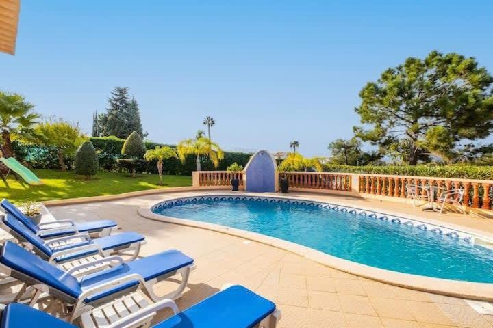 Casa Bella Vista - Fantastic spacious villa with beautiful views views of the Algarvian mountains, Monchique