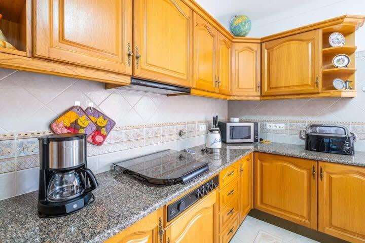 Casa Bella Vista - Fantastic spacious villa with beautiful views views of the Algarvian mountains, Monchique