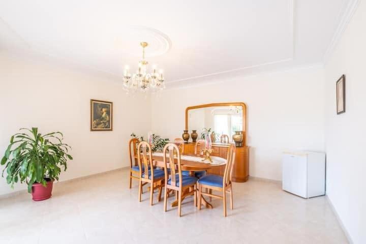 Casa Bella Vista - Fantastic spacious villa with beautiful views views of the Algarvian mountains, Monchique
