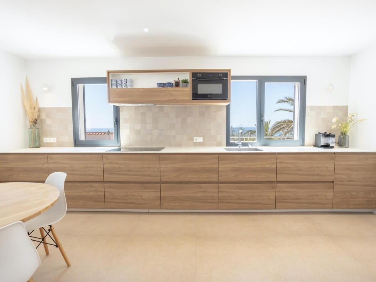 Villa Calina prime location sea views