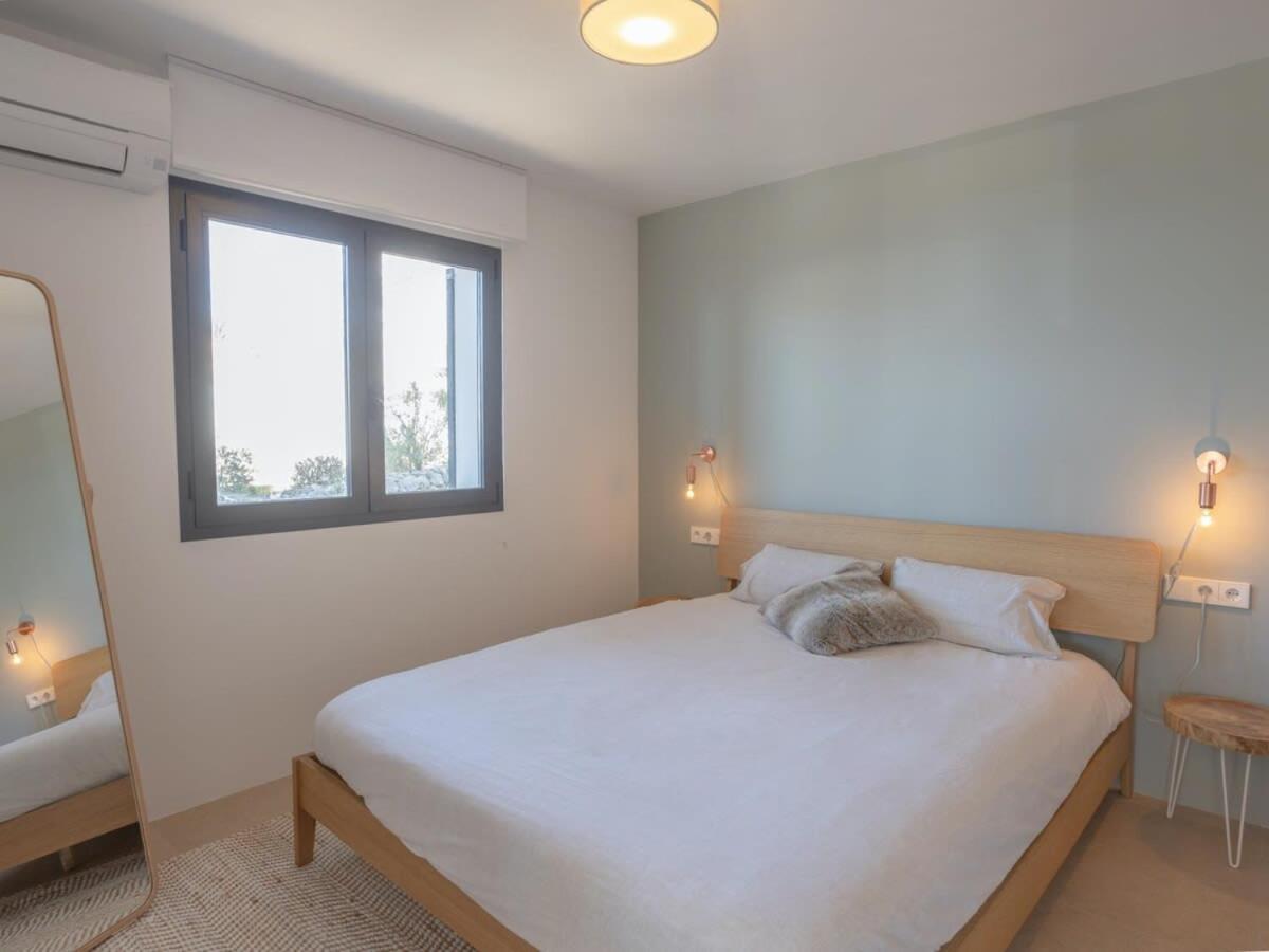 Villa Calina prime location sea views