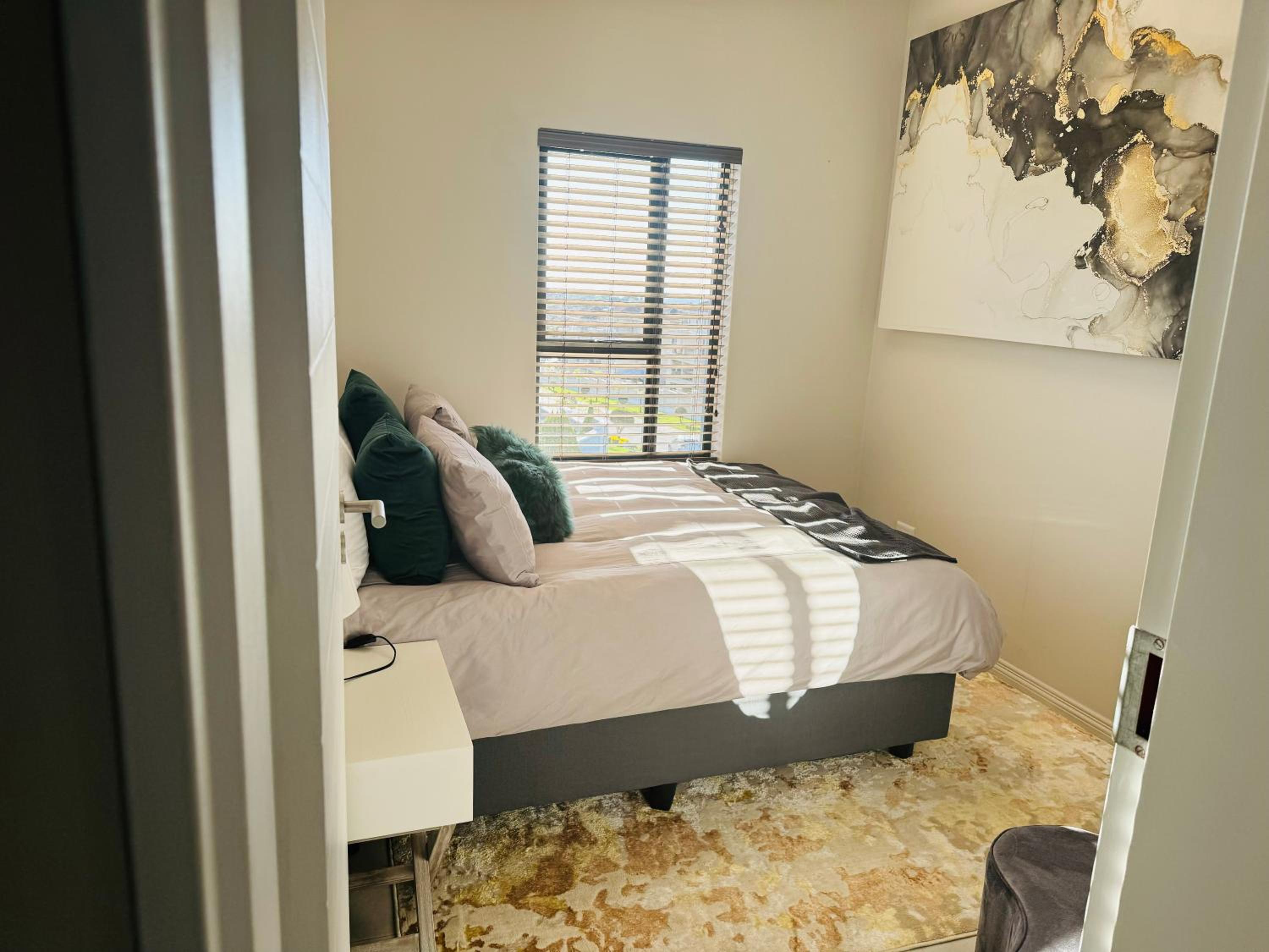 Luxury 3 Bedroom Apartment in Carlswald