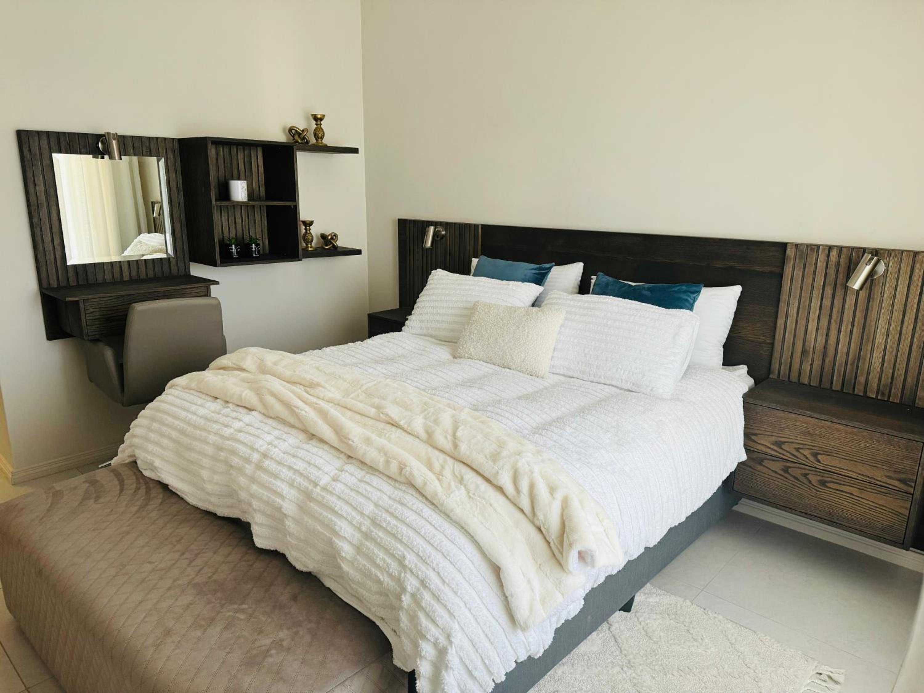 Luxury 3 Bedroom Apartment in Carlswald