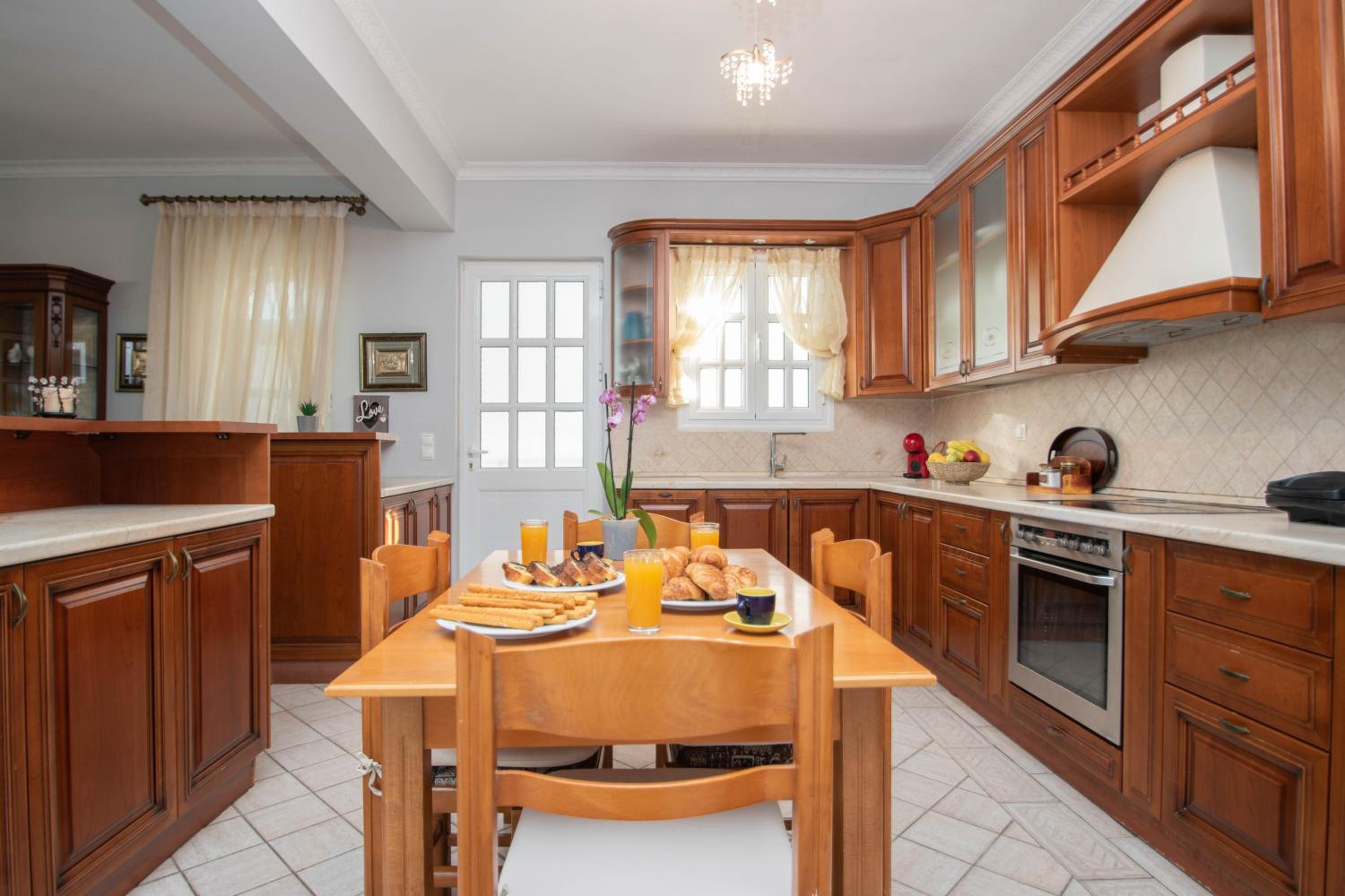 Villa Erato Family view 3
