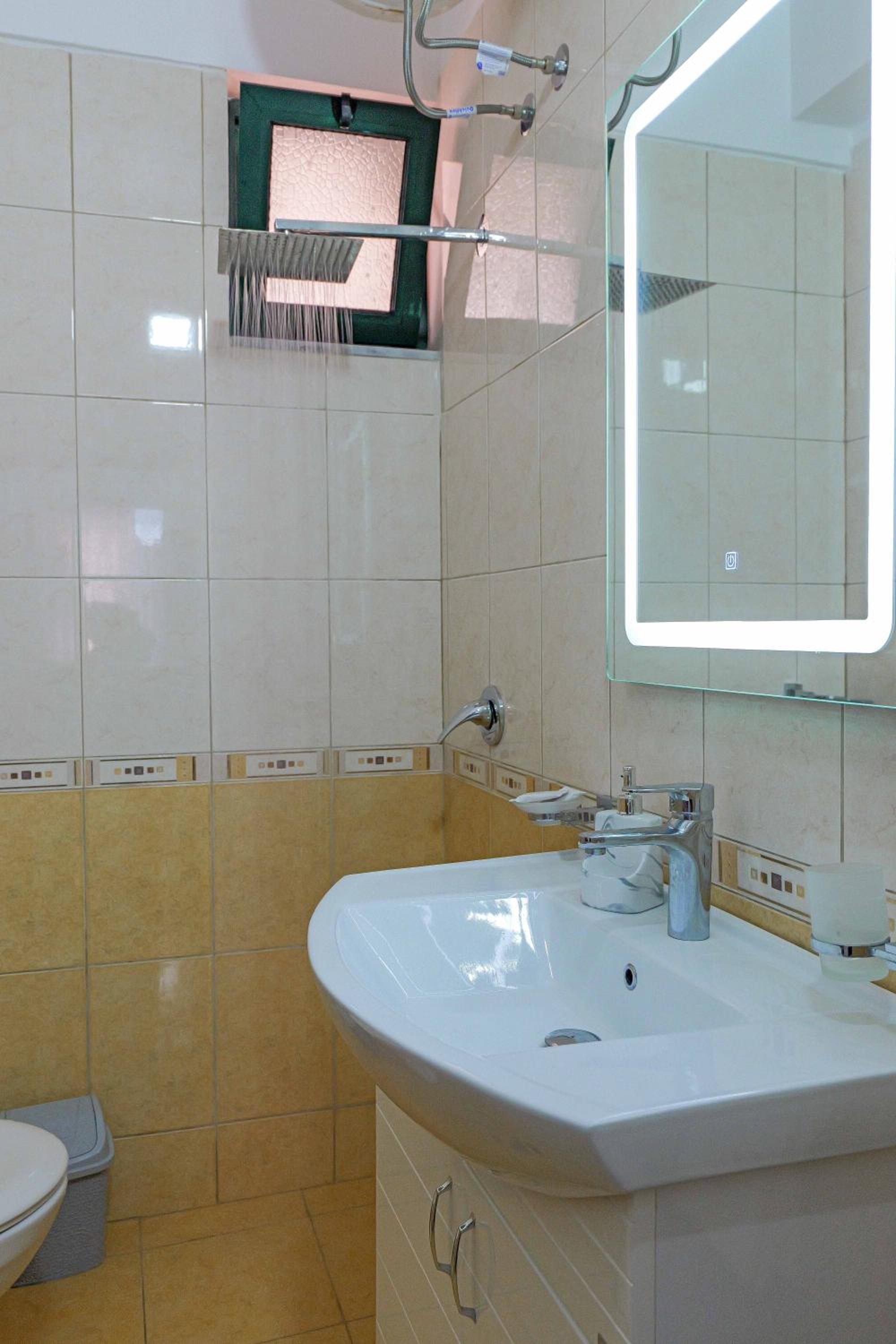 Emiljano Apartment