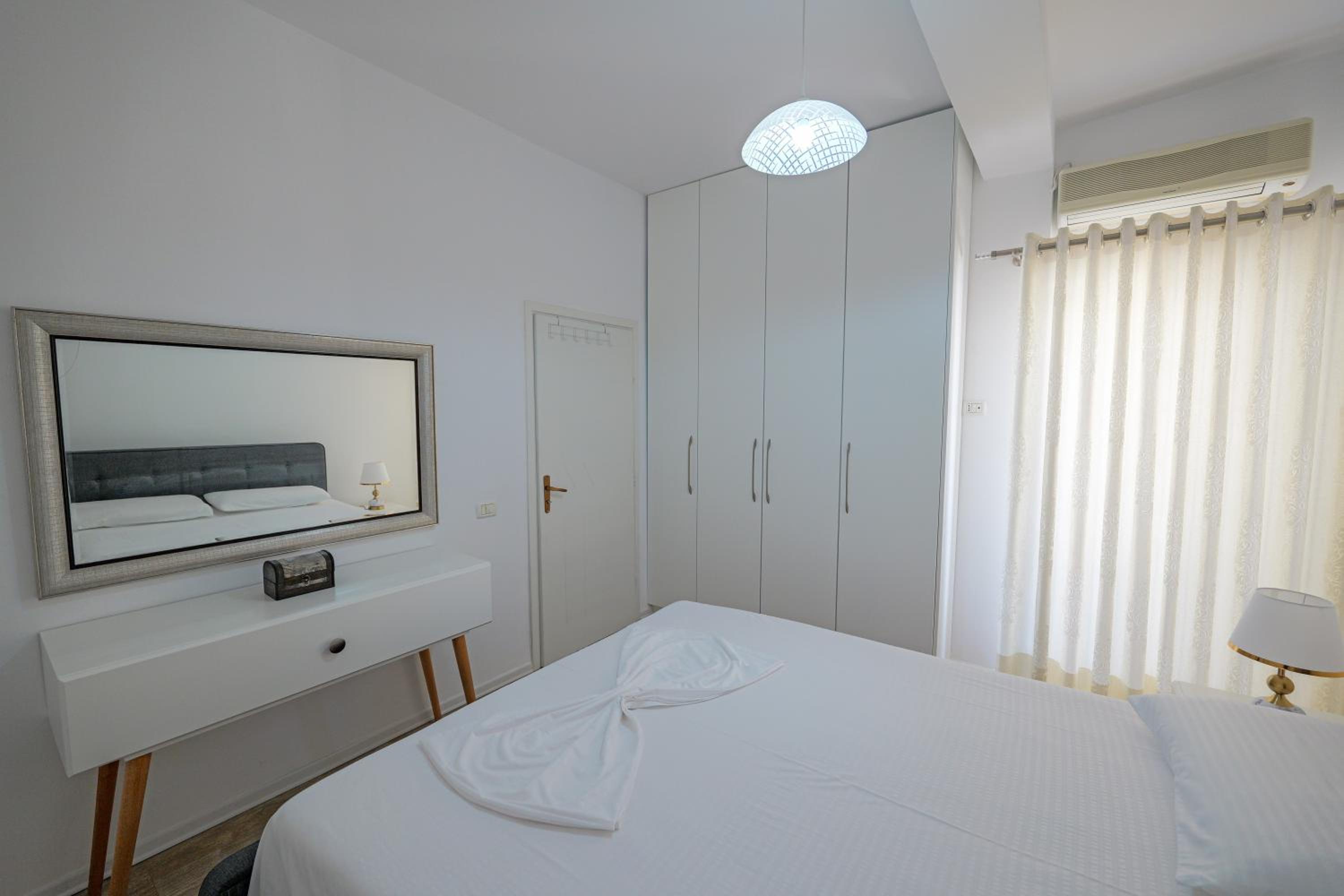 Emiljano Apartment