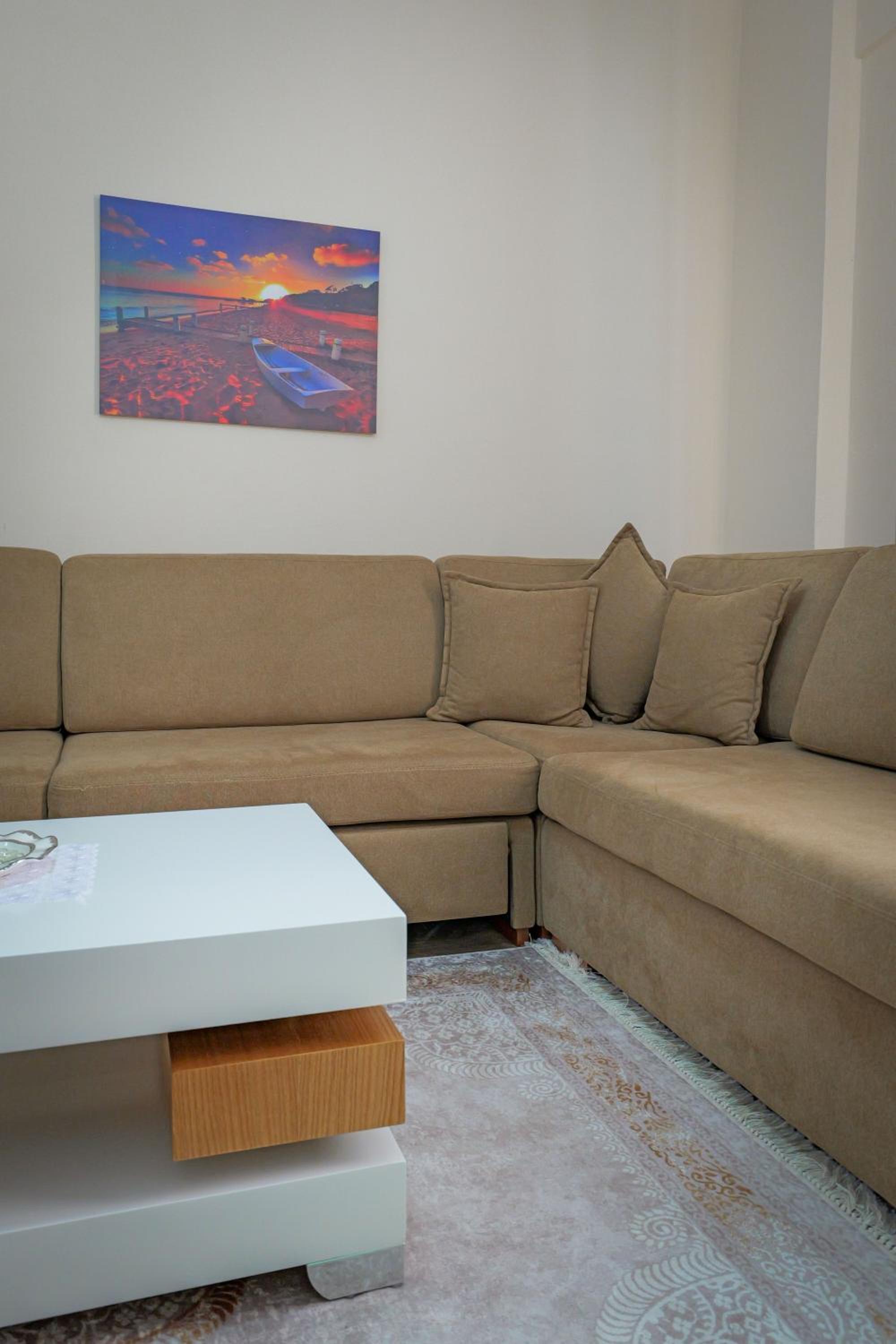 Emiljano Apartment
