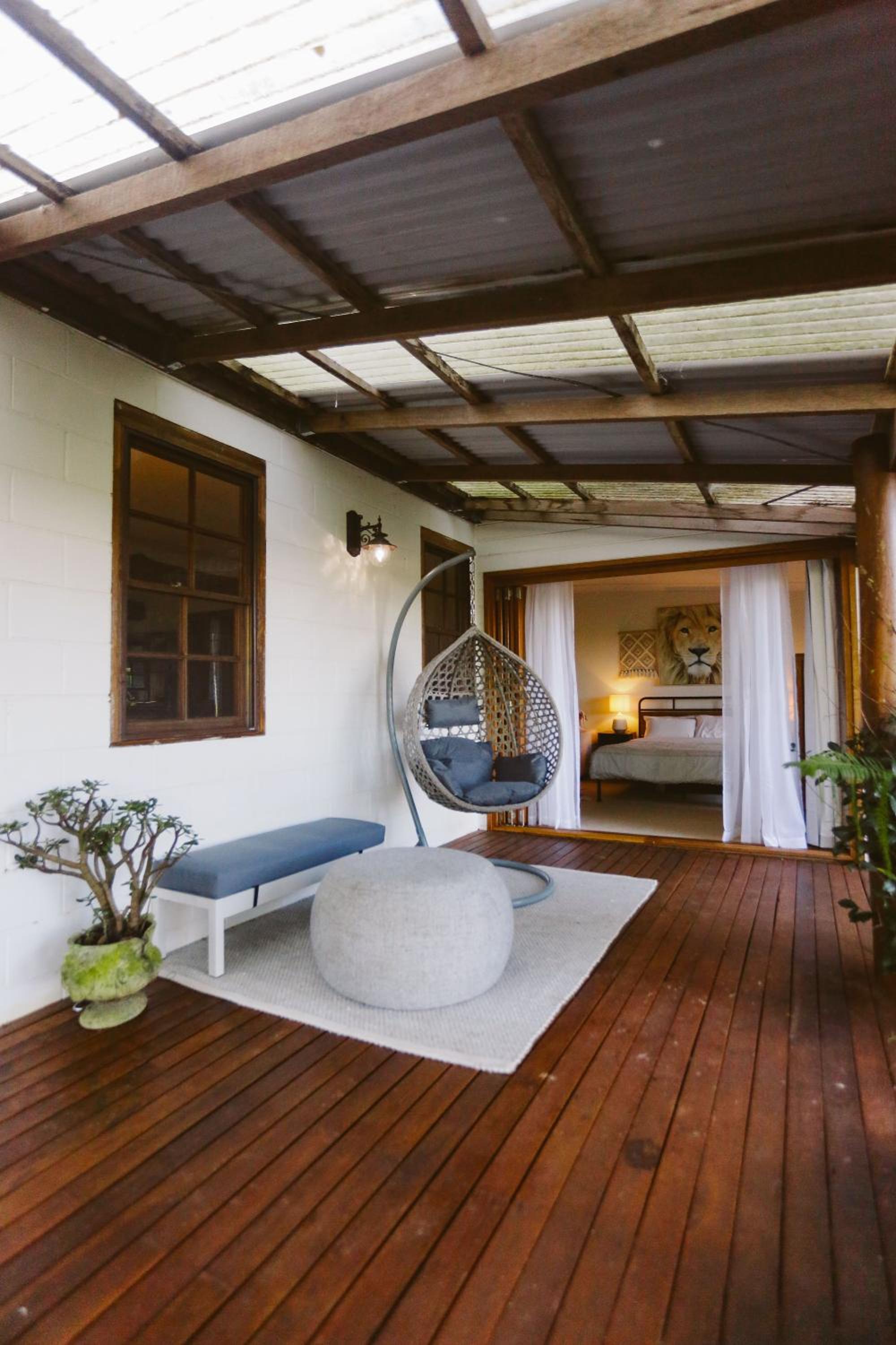 Hinterland Retreat on 30 acres - Sleeps 6