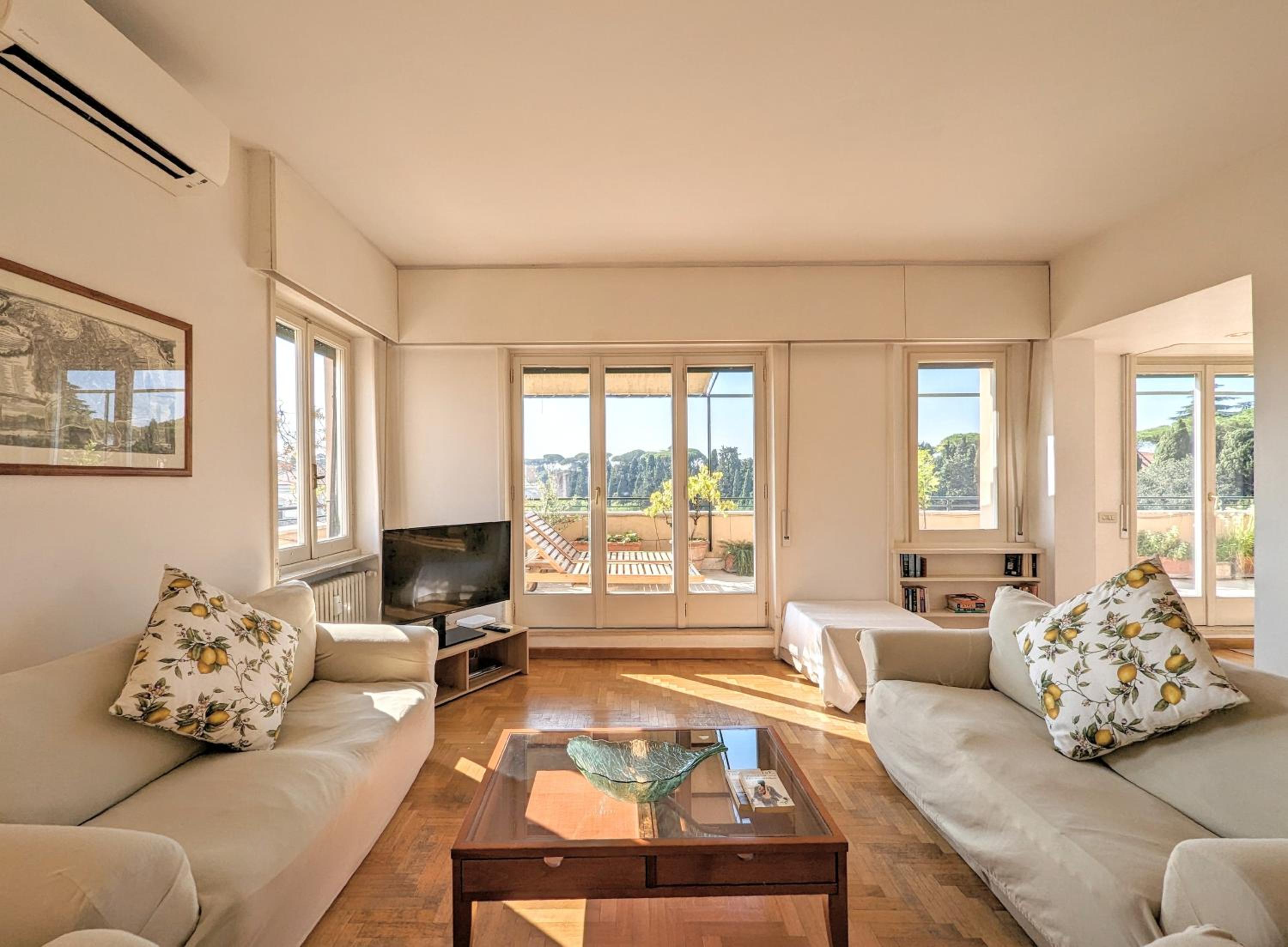 Colosseo Penthouse with 360° View Rooftop