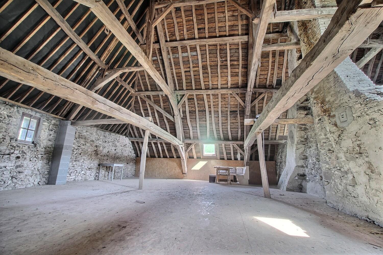 Château de Rienne met sauna & hottub & pooltafel