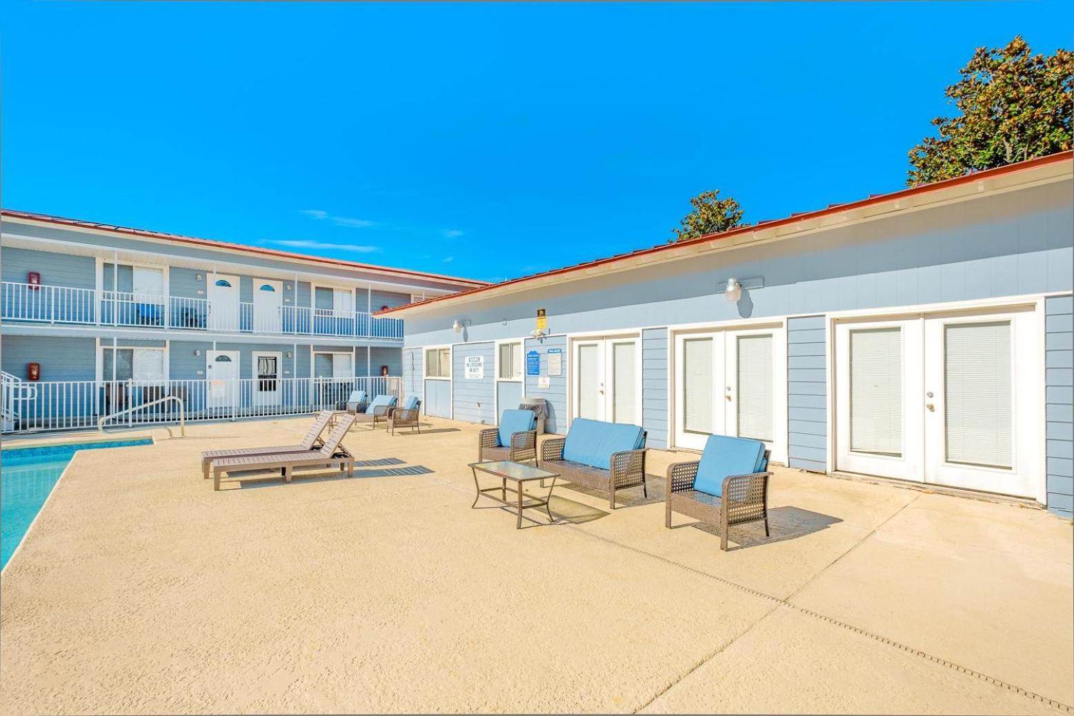 Oak Shores 103