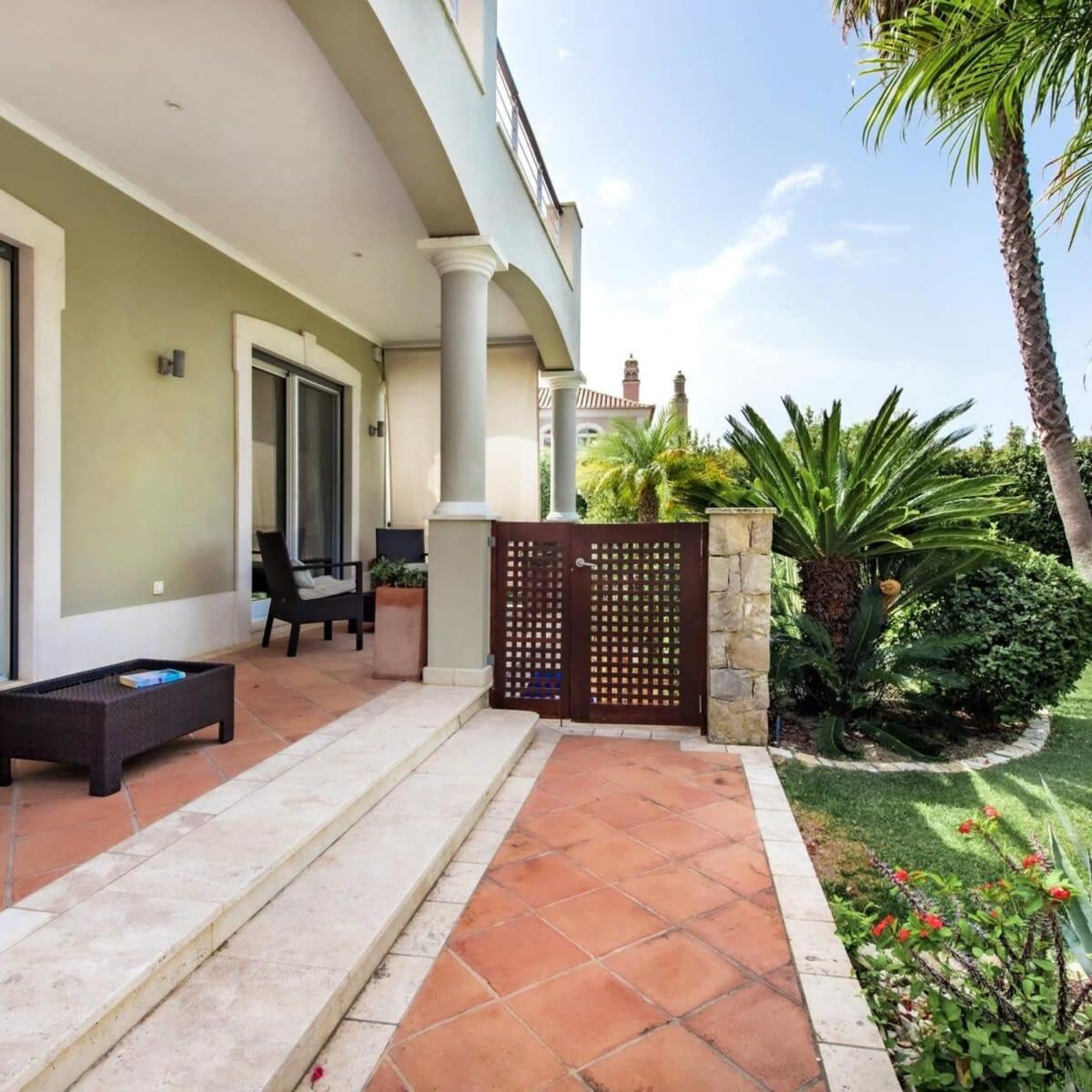 Villa Millennium luxury villa relaxing location view 2